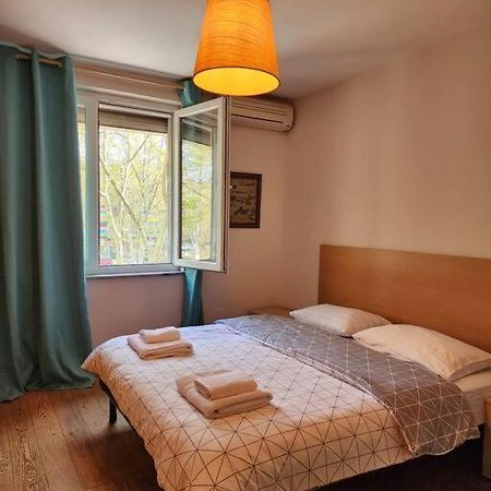 Vintage Flavor Apartment/Home Тирана Экстерьер фото